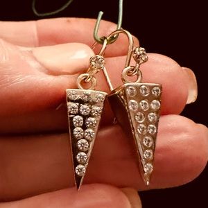 Melinda Maria vintage spike three D gold tone 1” drop